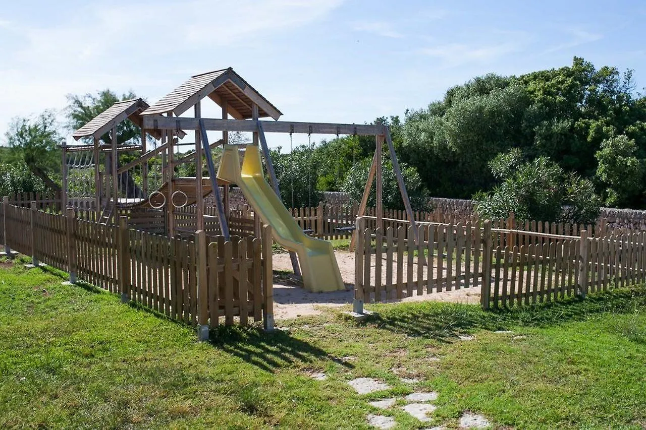 Las Palmeras Apartments Son Carrio  호텔 Son Carrio (Menorca)